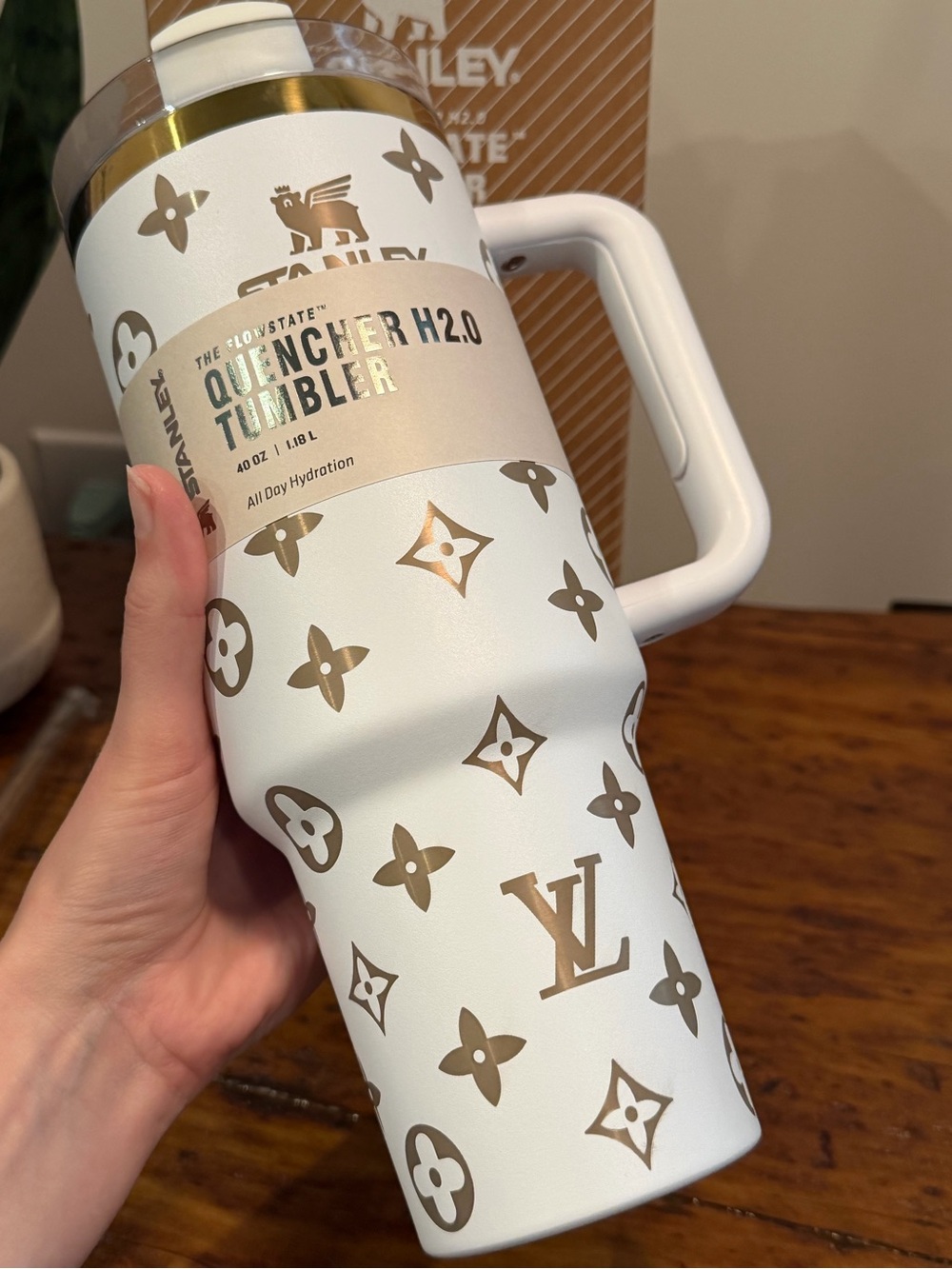 Stanley White 40oz Tumbler with Gold Monogram Logo Accents NWT - Picture 5 of 8